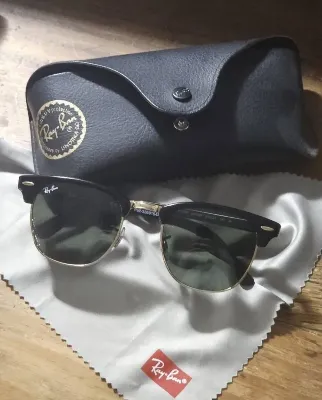 Ray-Ban