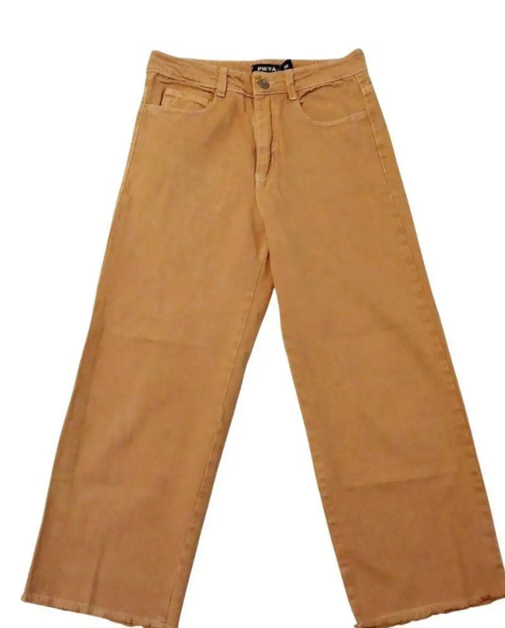 Pantalón suelto de mujer, color marrón, con corte recto y tiro alto. Ideal para un look casual y cómodo.medidas sin estirar.cintura:37cmtiro30cmlargo90cmcadera:49/50cm.