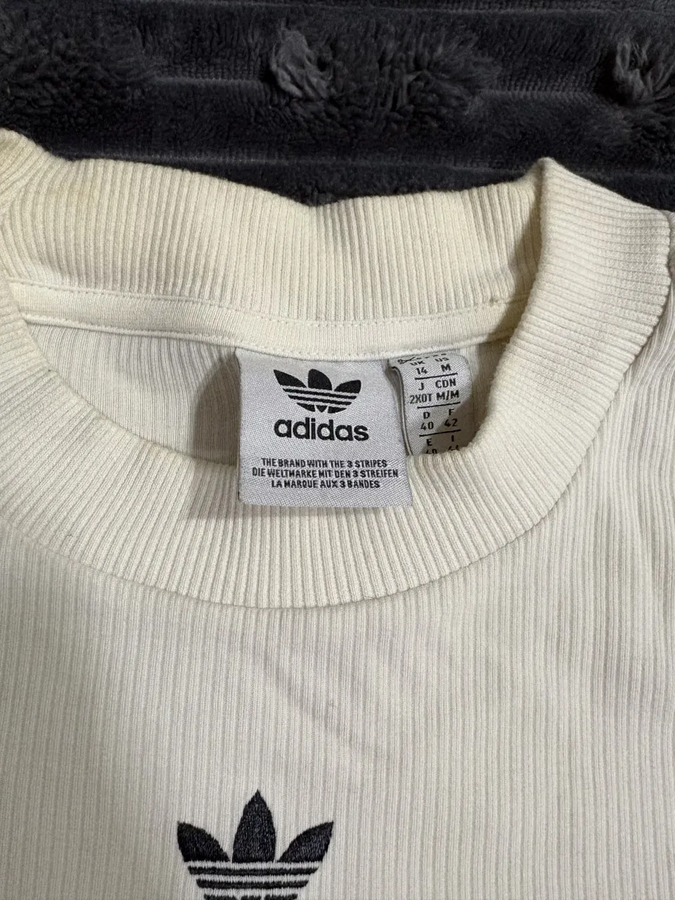 Remera adidas - Vista 2