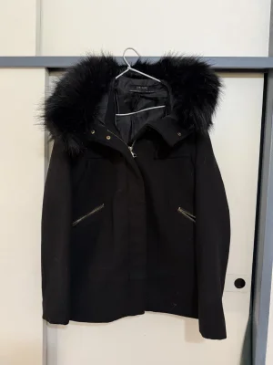 Zara Basic