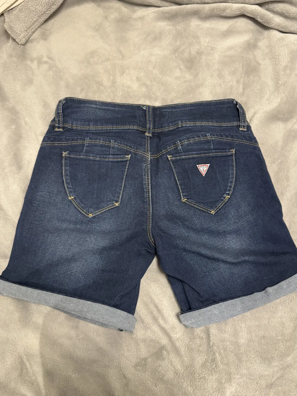 Short GUESS - imagen 2