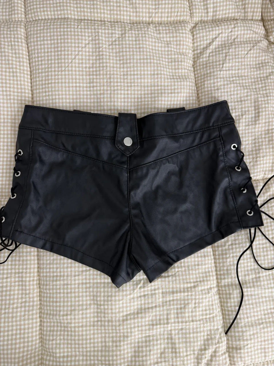 Short Cherry clothing - imagen 2