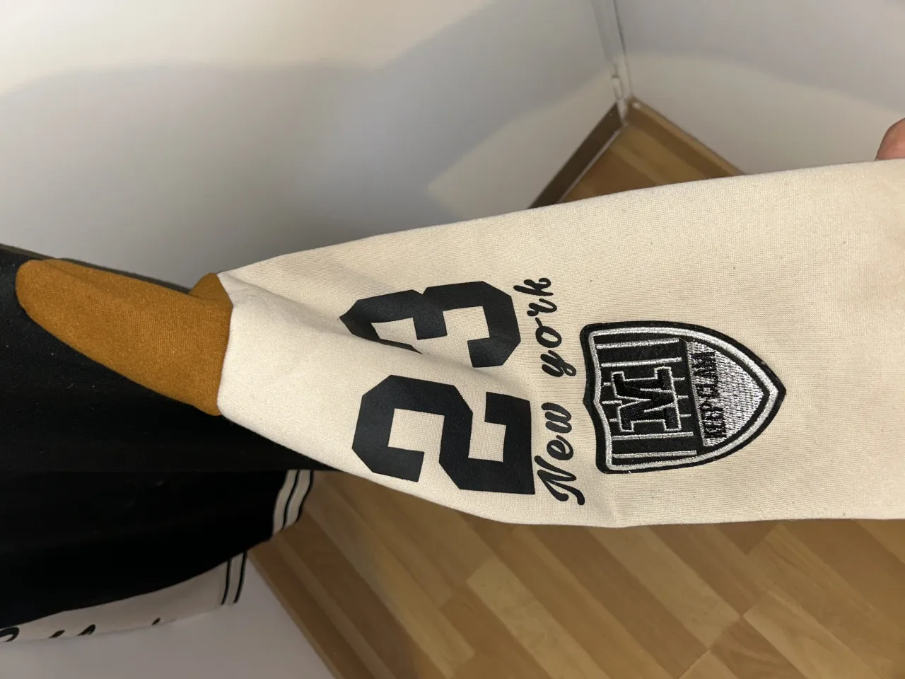 Campera Shein - Vista 3