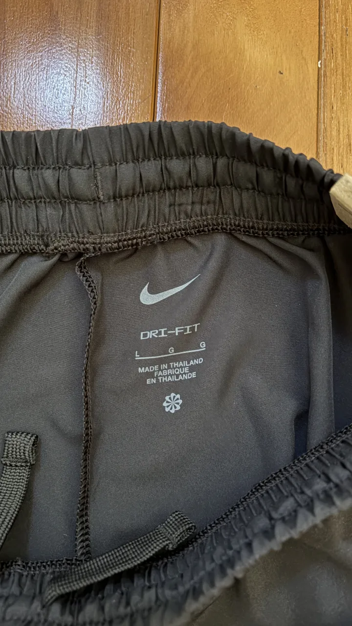 Ropa deportiva Nike - Vista 3