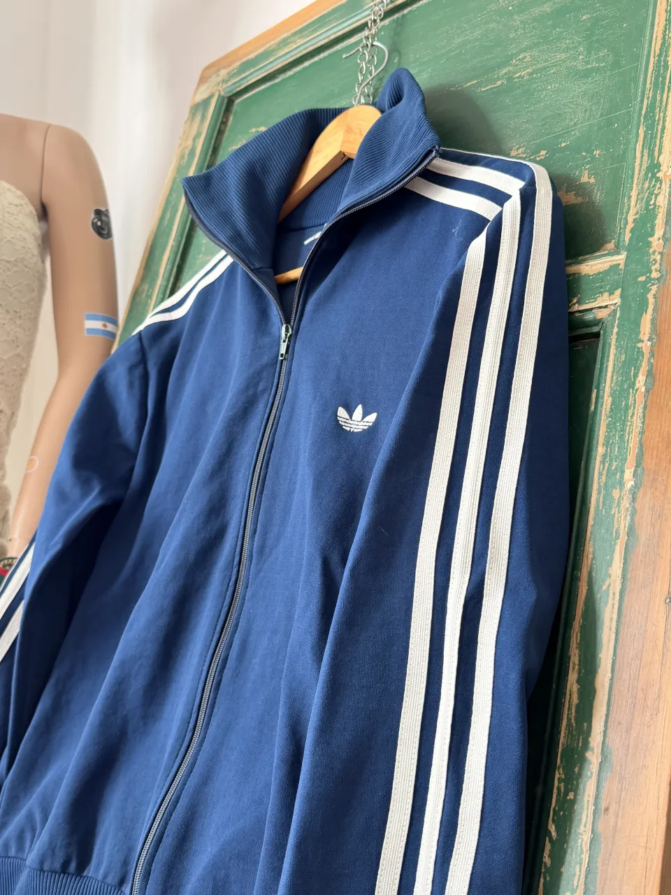 Campera adidas - Vista 3