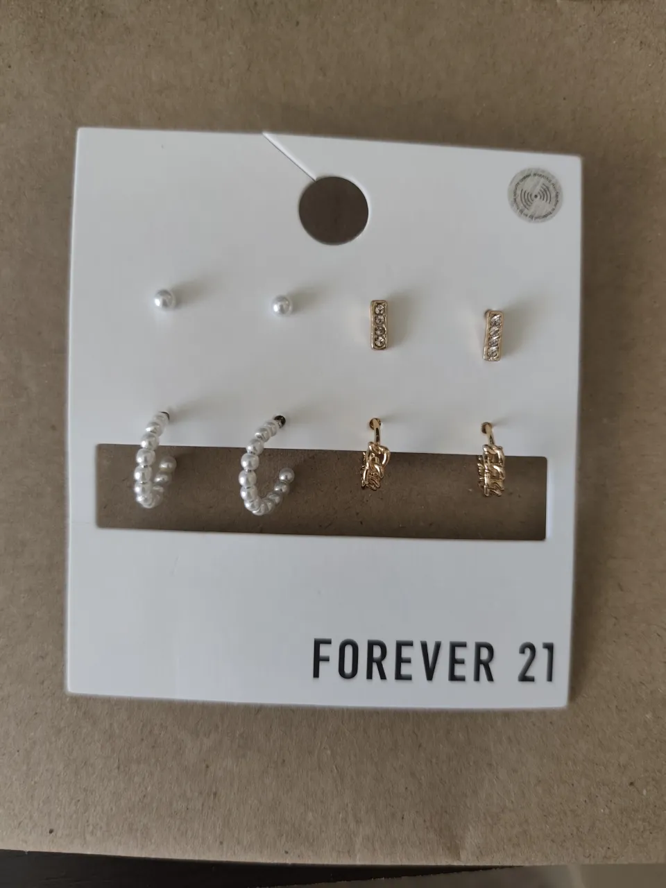 Aros Forever 21