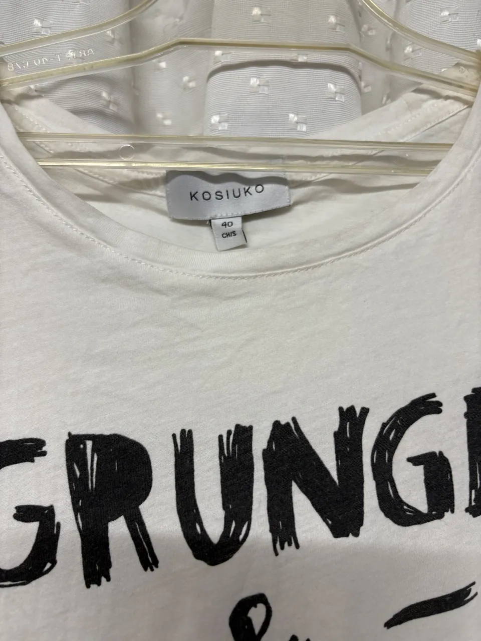 Remera Kosiuko - Vista 4