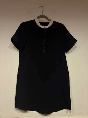 Zara Basic