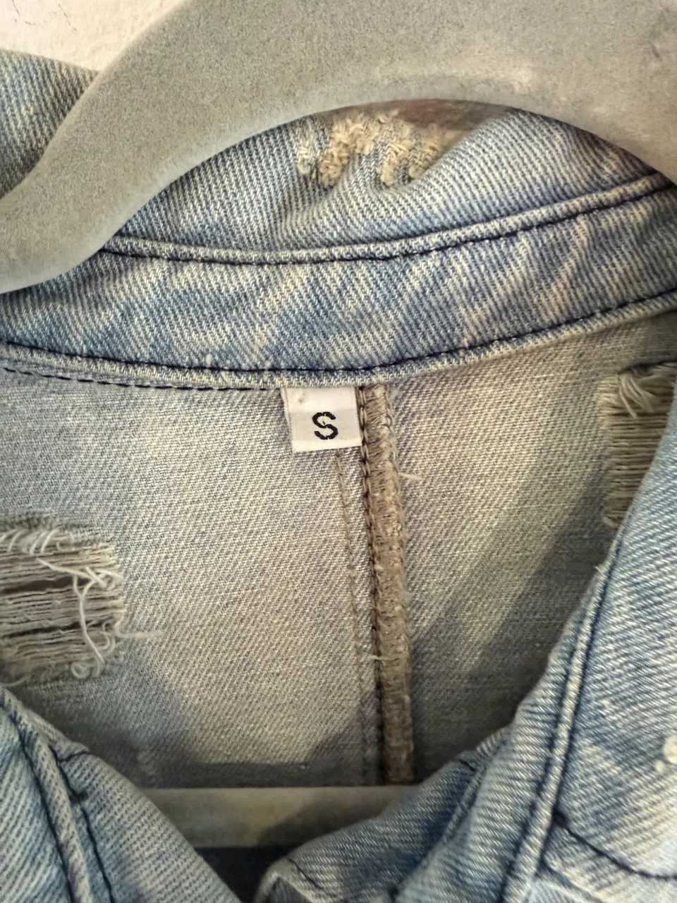 Campera A ≠ - imagen 2