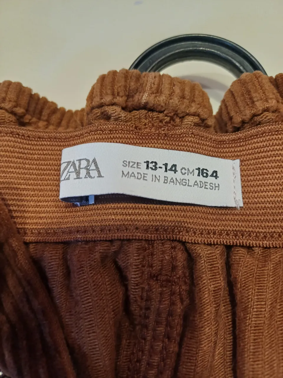 Pollera corta Zara - Vista 3