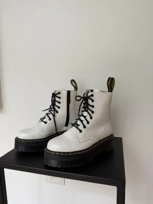 Dr. Martens