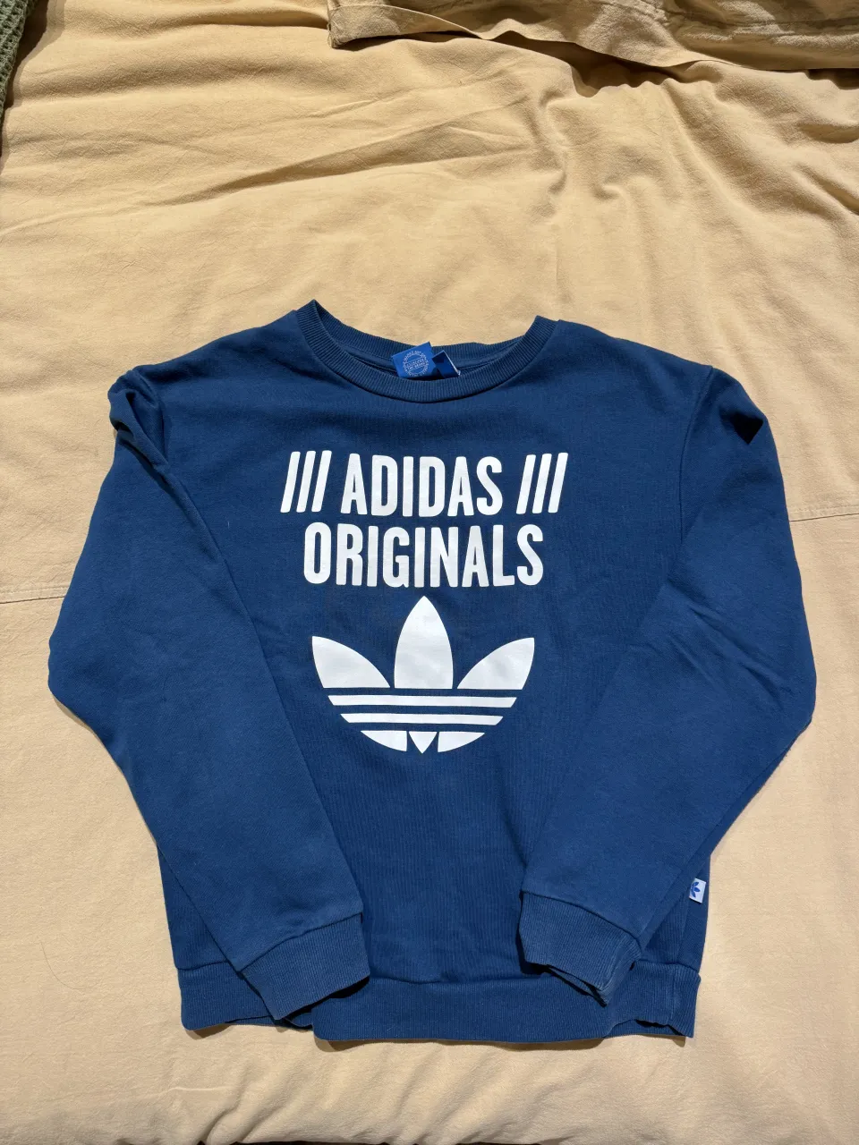 Buzo adidas - imagen 1