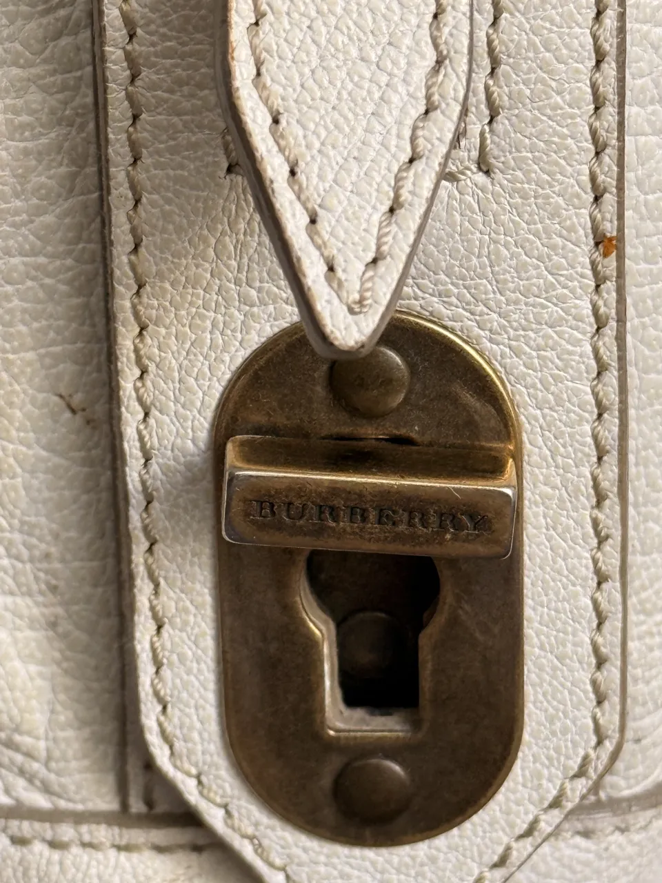 Bolso Burberry - imagen 4