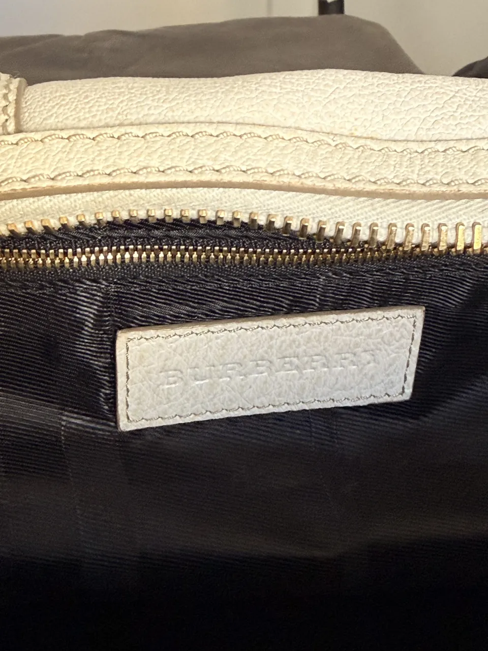Bolso Burberry - imagen 7