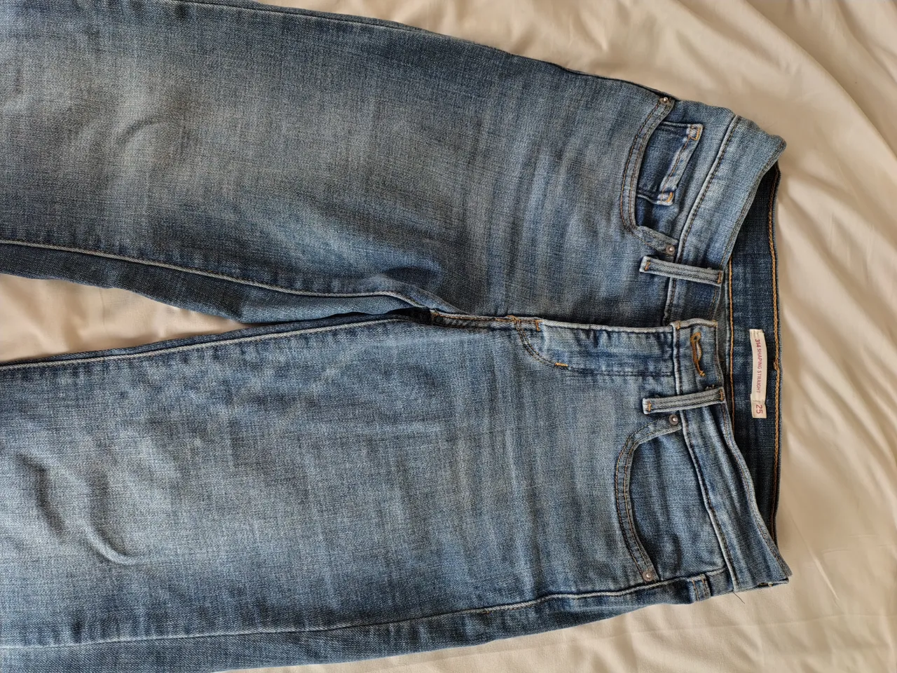 Jean Levi's - imagen 1