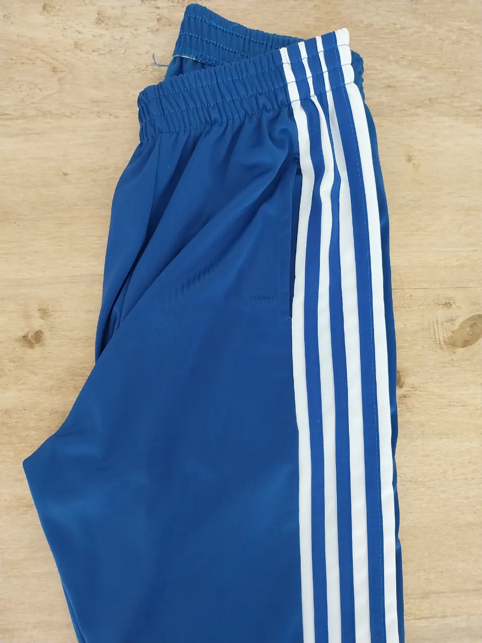 Pantalón Adidas no original - imagen 2