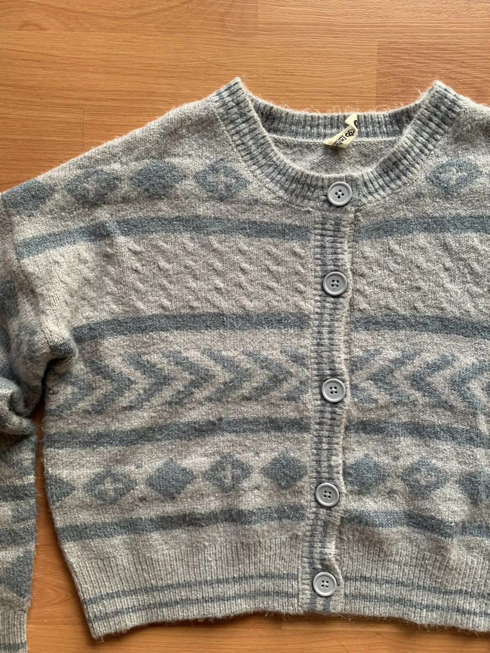 Cardigan Indian - Vista 2