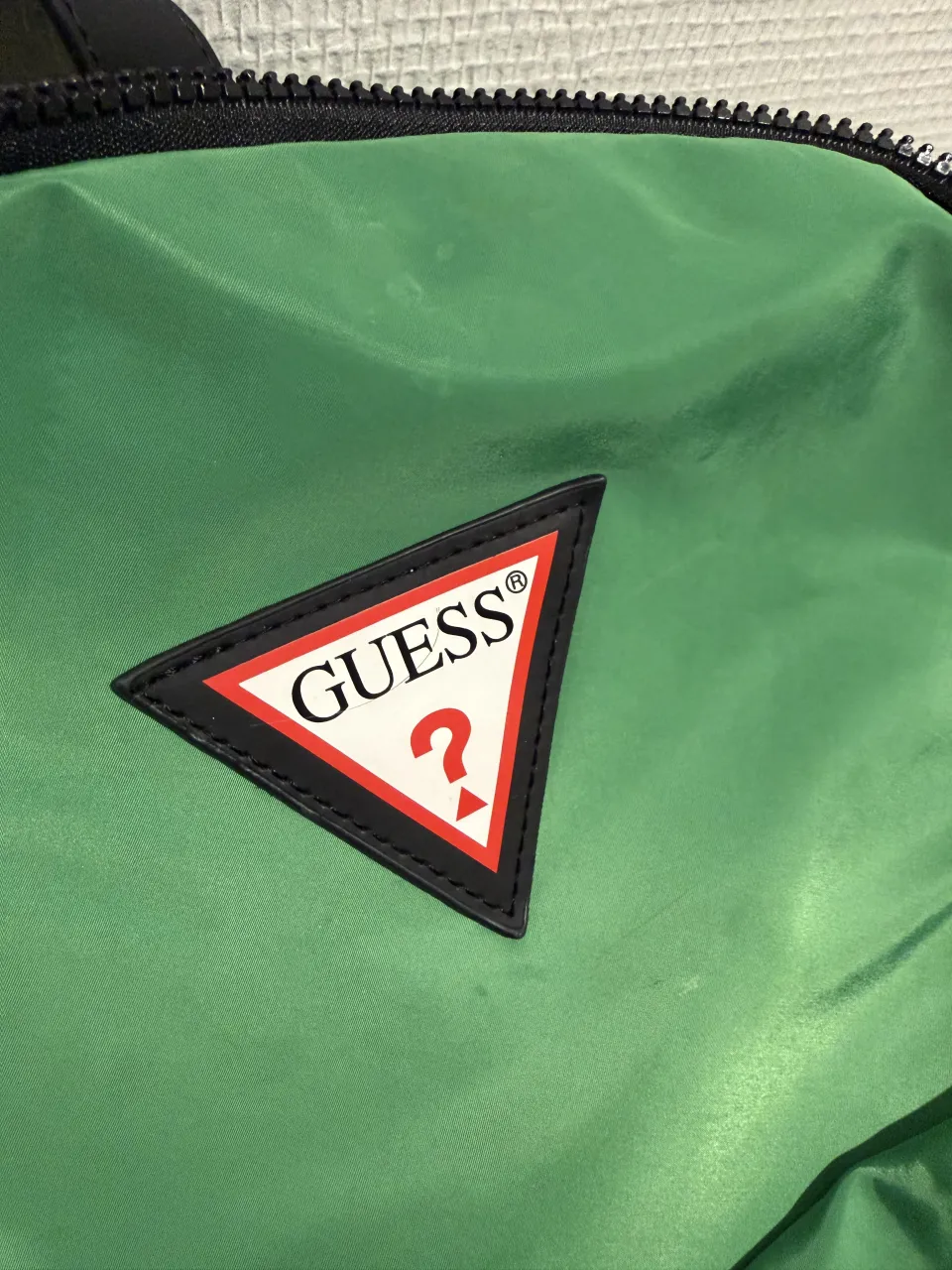 Mochila GUESS - imagen 1