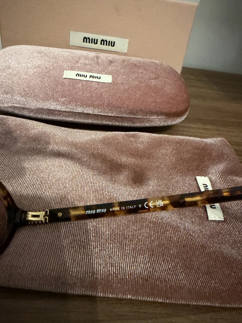 Anteojos Miu Miu - imagen 3