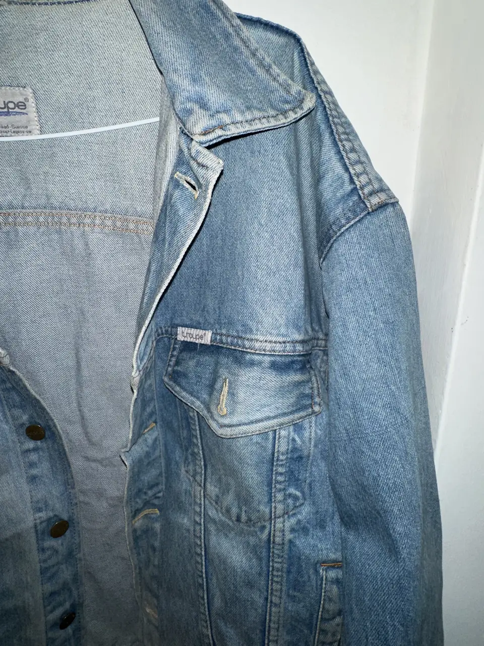 Campera troupe - imagen 3