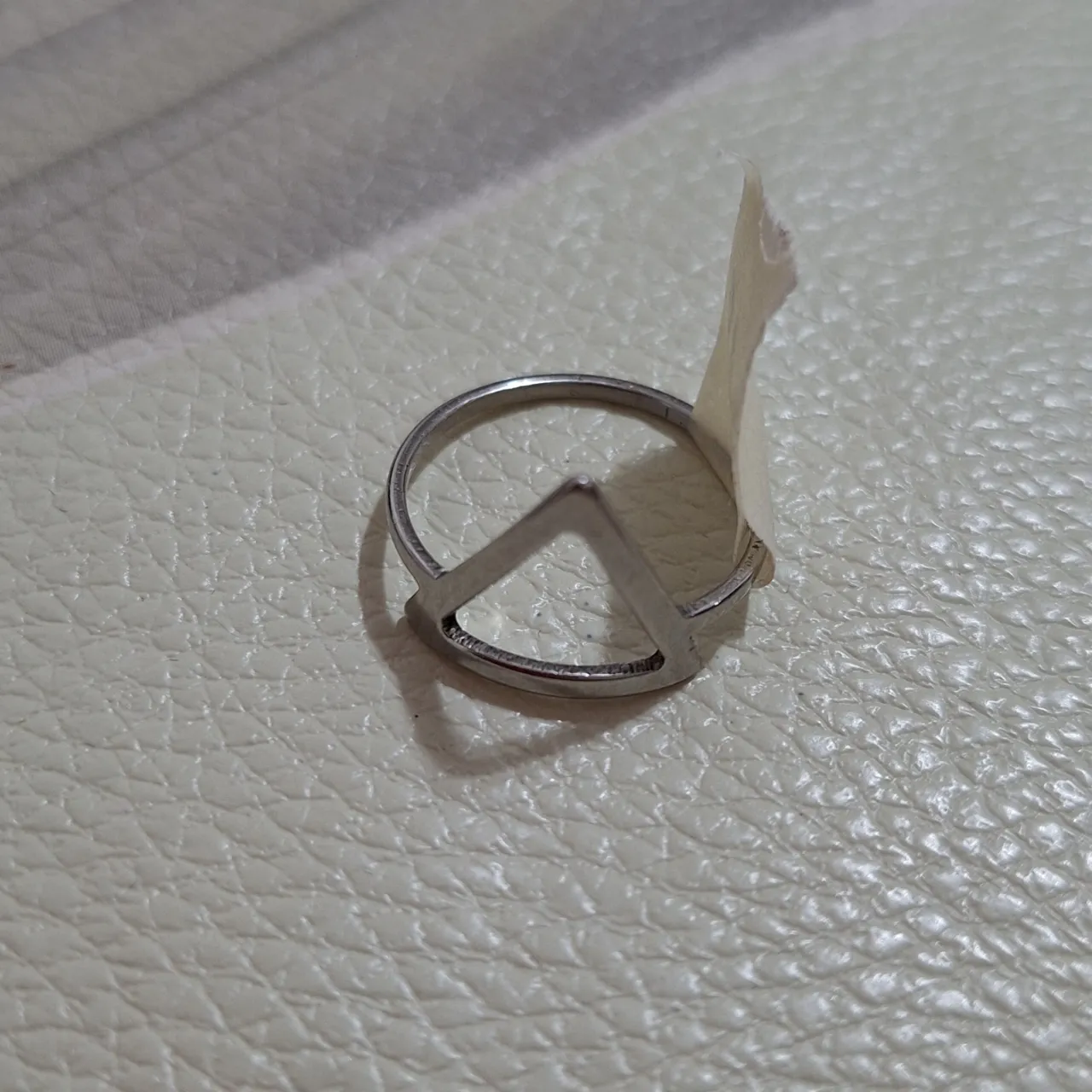 Anillo No tiene exactamente la marca - imagen 1