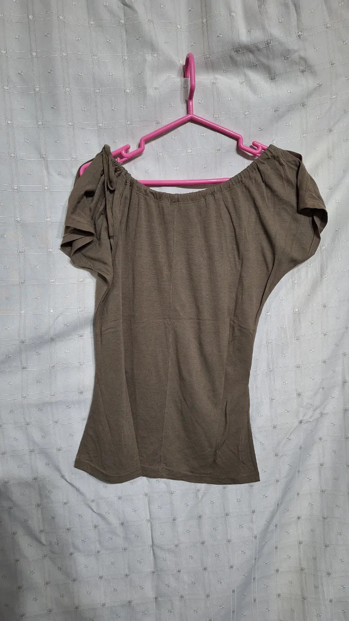 Remera No tiene exactamente la marca - imagen 3