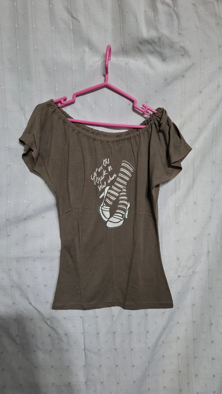 Remera No tiene exactamente la marca - imagen 2