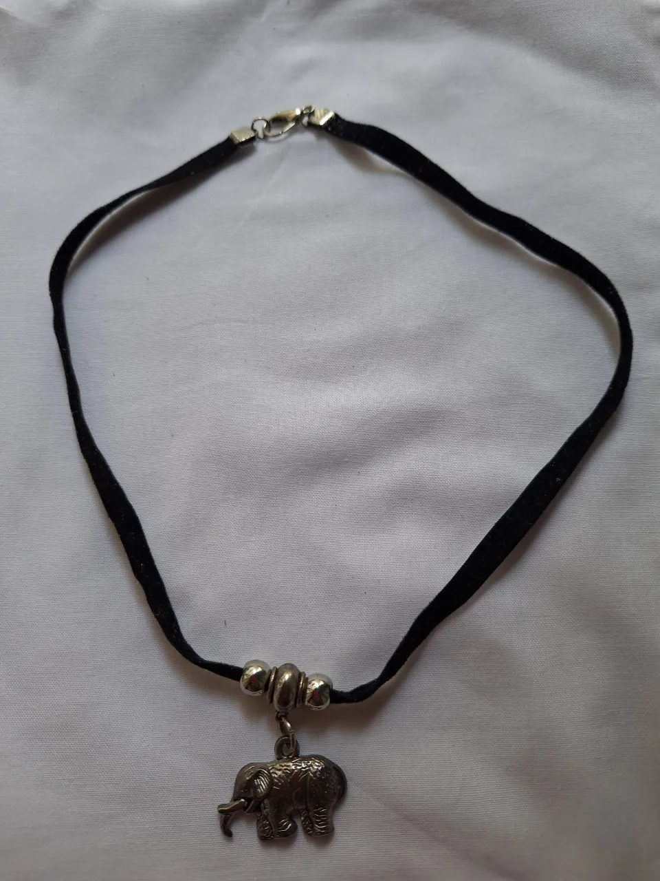 Collar No tiene exactamente la marca - imagen 1