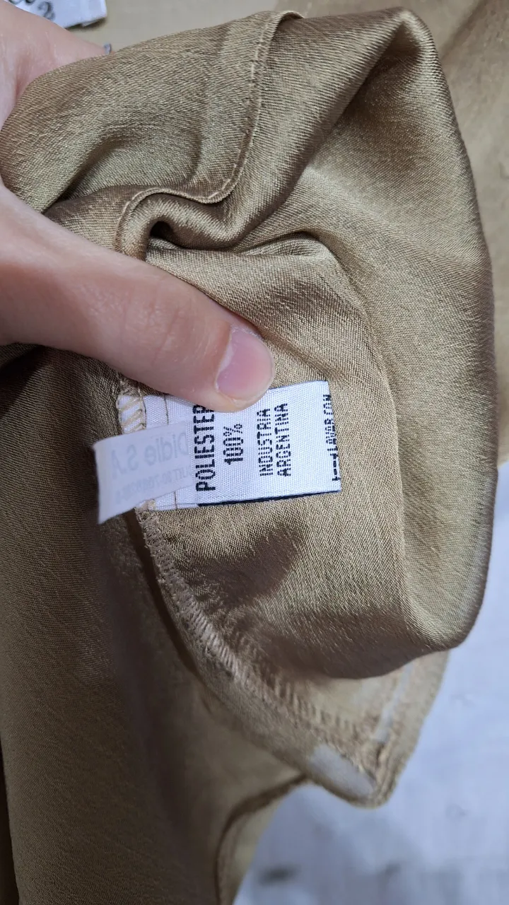 Musculosa No tiene exactamente la marca - imagen 4