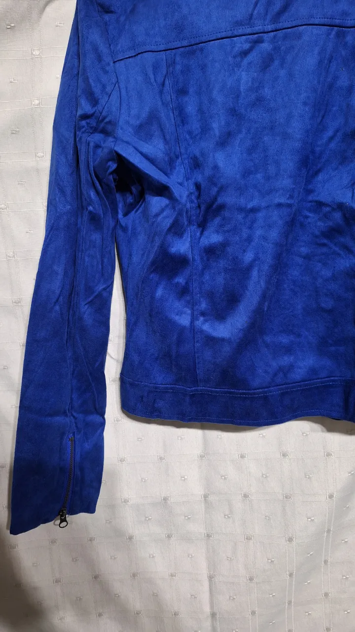 Campera No tiene exactamente la marca - imagen 5
