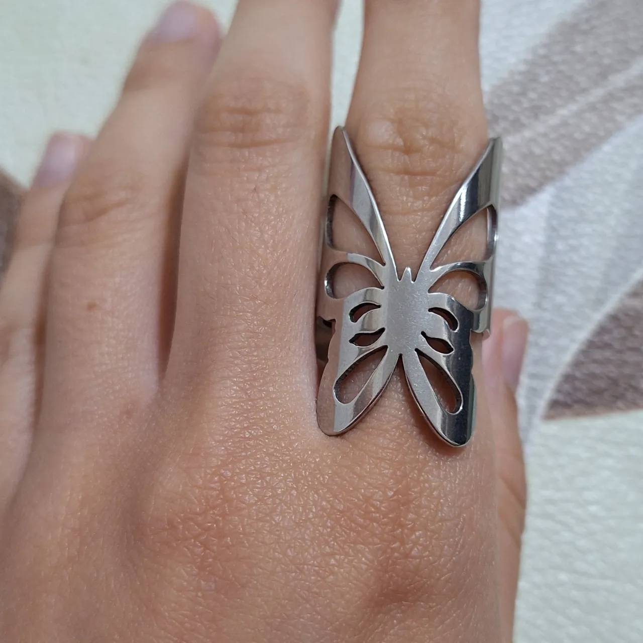 Anillo No tiene exactamente la marca - imagen 2