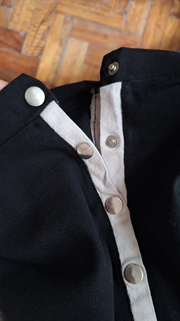 Short No tiene exactamente la marca - imagen 4