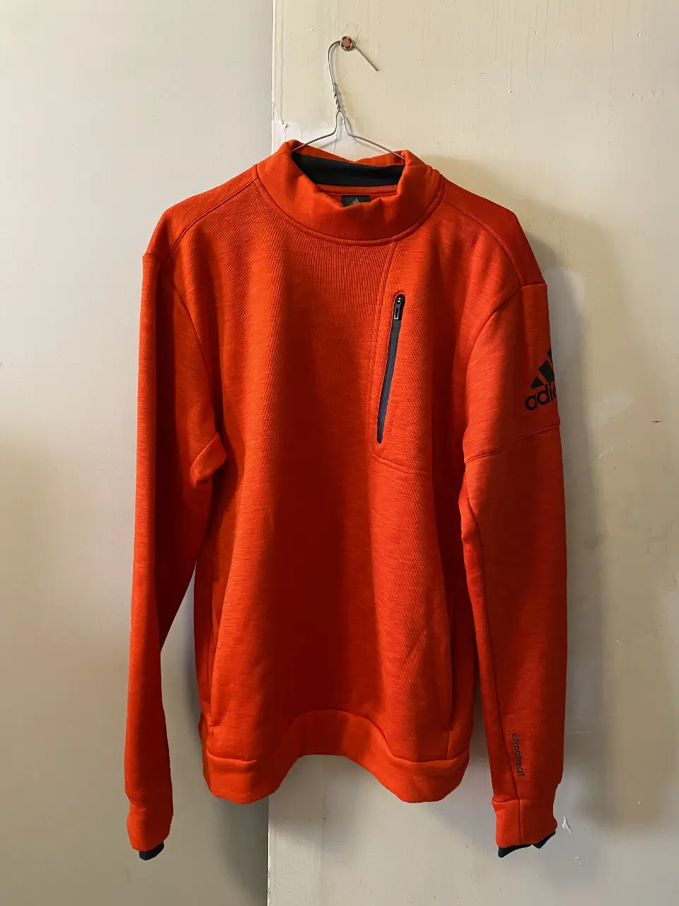 Buzo adidas