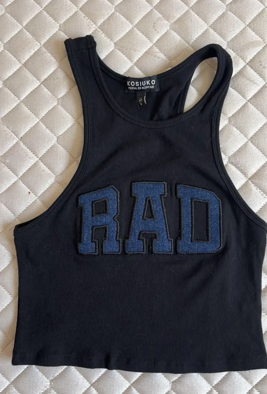 Musculosa Kosiuko - imagen 1