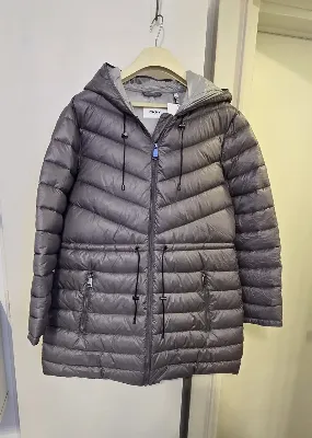DKNY
