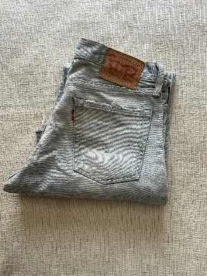 Levi's