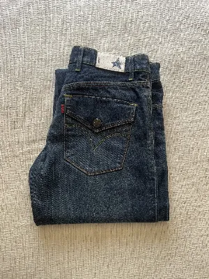 Levi's