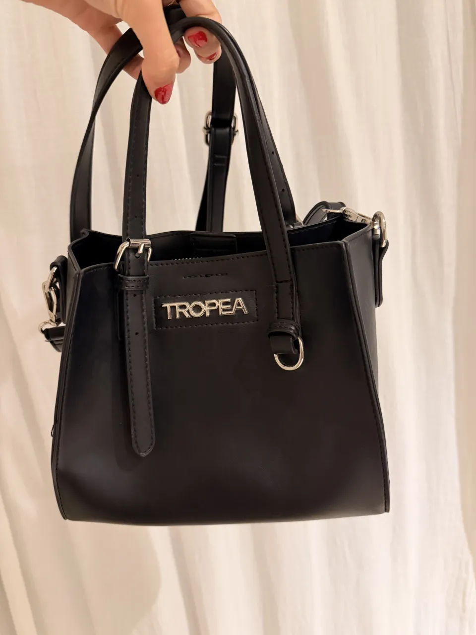 Cartera Tropea
