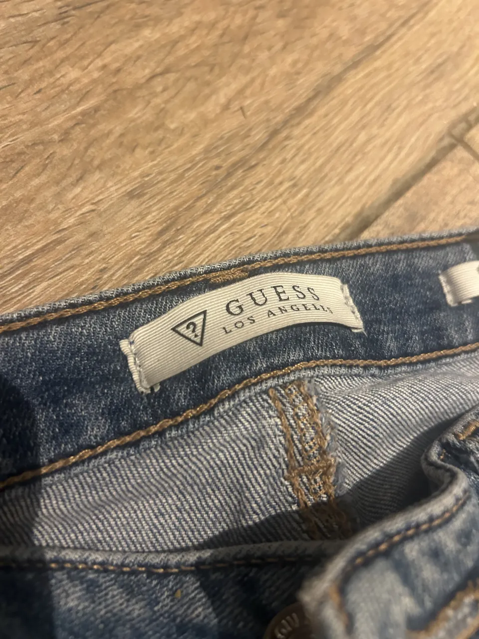 Jean GUESS - imagen 3