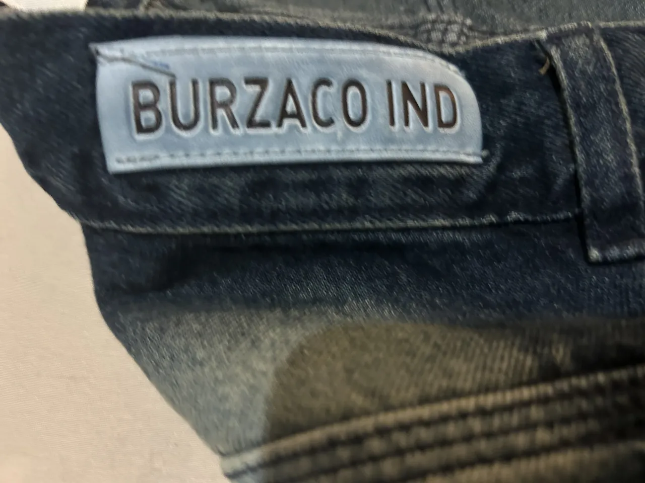Jean Burzaco ind - imagen 4