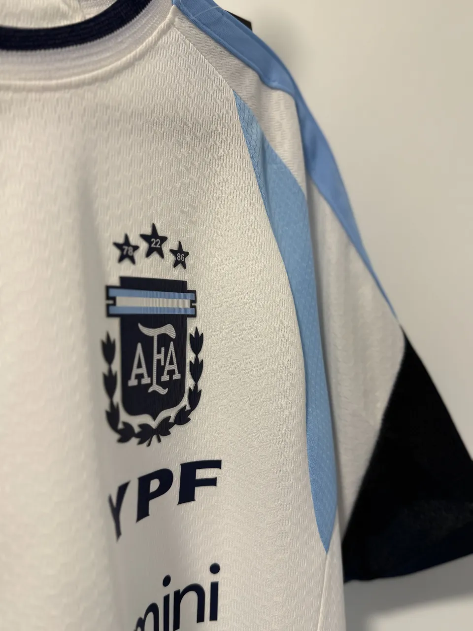 Camiseta adidas - imagen 4