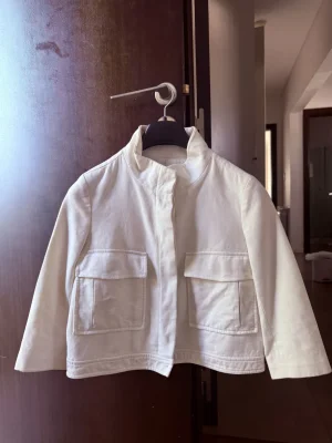 Zara Basic
