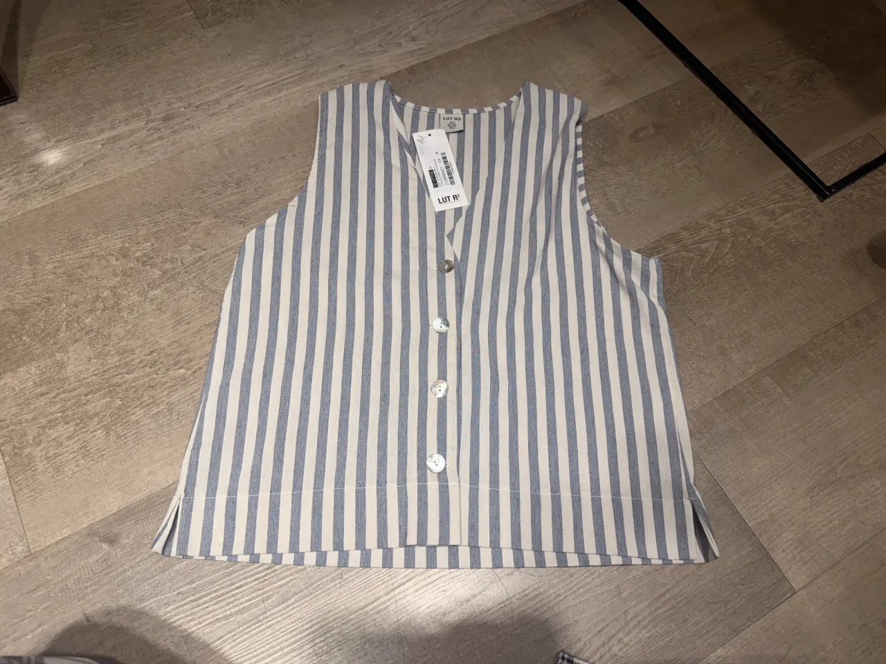 Musculosa Le Utthe - imagen 1