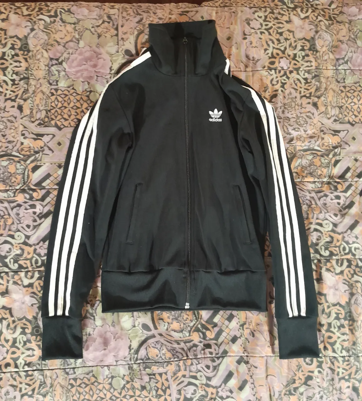 Buzo adidas - imagen 1