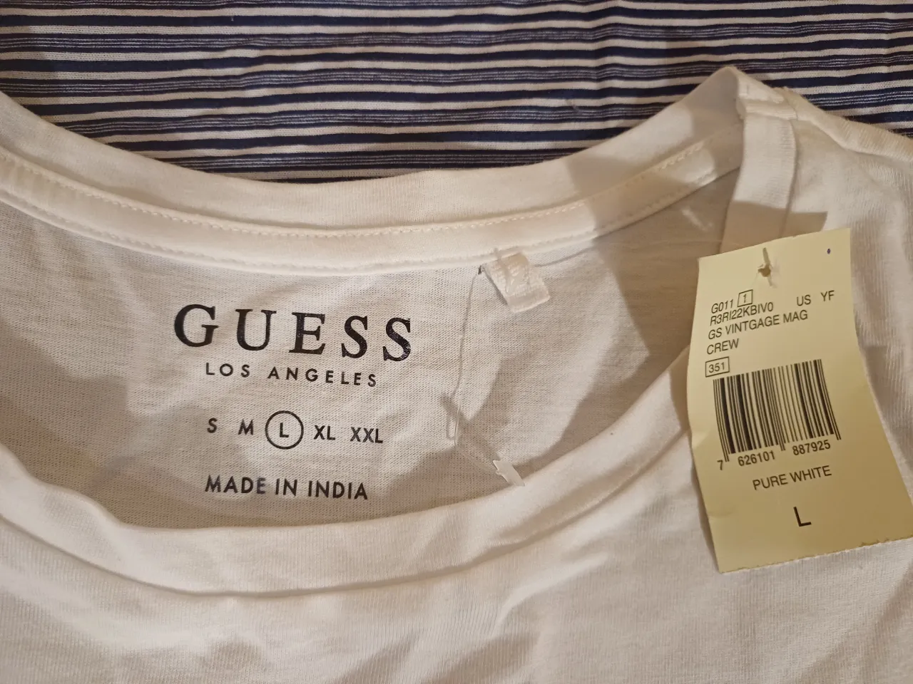 Remera GUESS miniatura 6