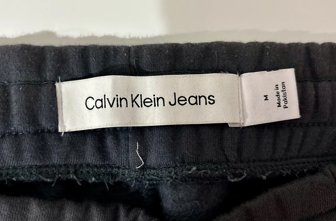 Pantalón Calvin Klein - imagen 3
