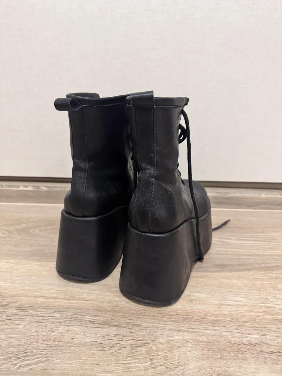 Borcegos Sarkany - imagen 2