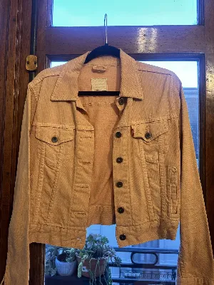 Levi's