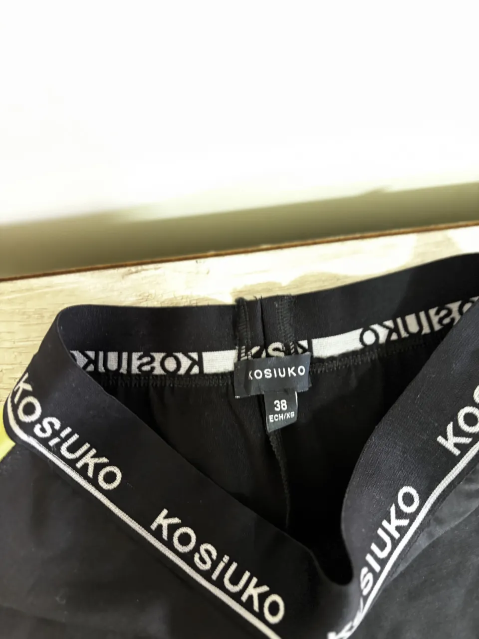 Short Kosiuko - imagen 2
