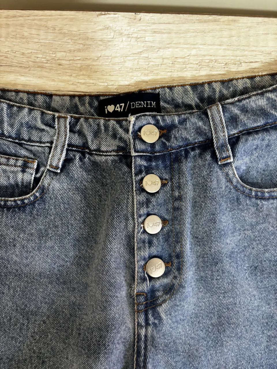 Short 47 Street - Vista 2